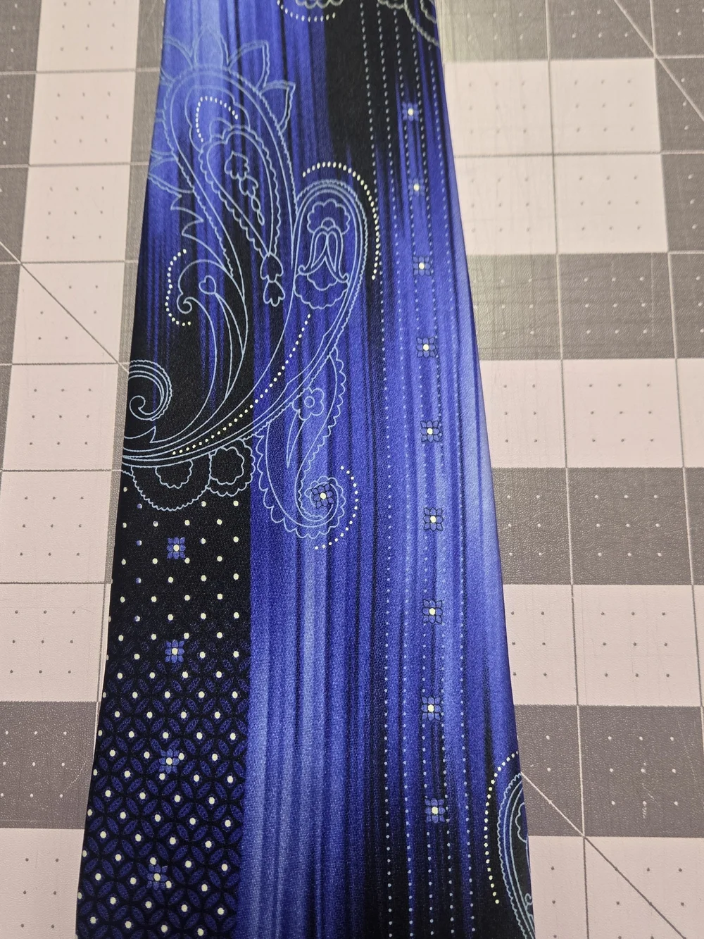 Stacy Adams 100% Silk Blue Black Paisley Men's Necktie 4